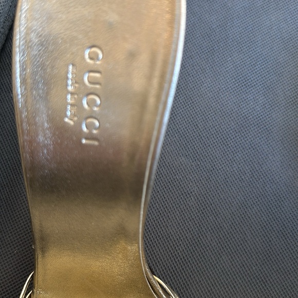 Authentic GUCCI Gold Sandals Sz 7. Purchased from SFA. Box & dust bag included - Picture 2 of 11